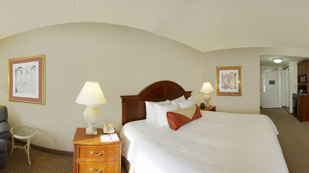 Hilton Garden Inn Auburn Riverwatch מראה חיצוני תמונה