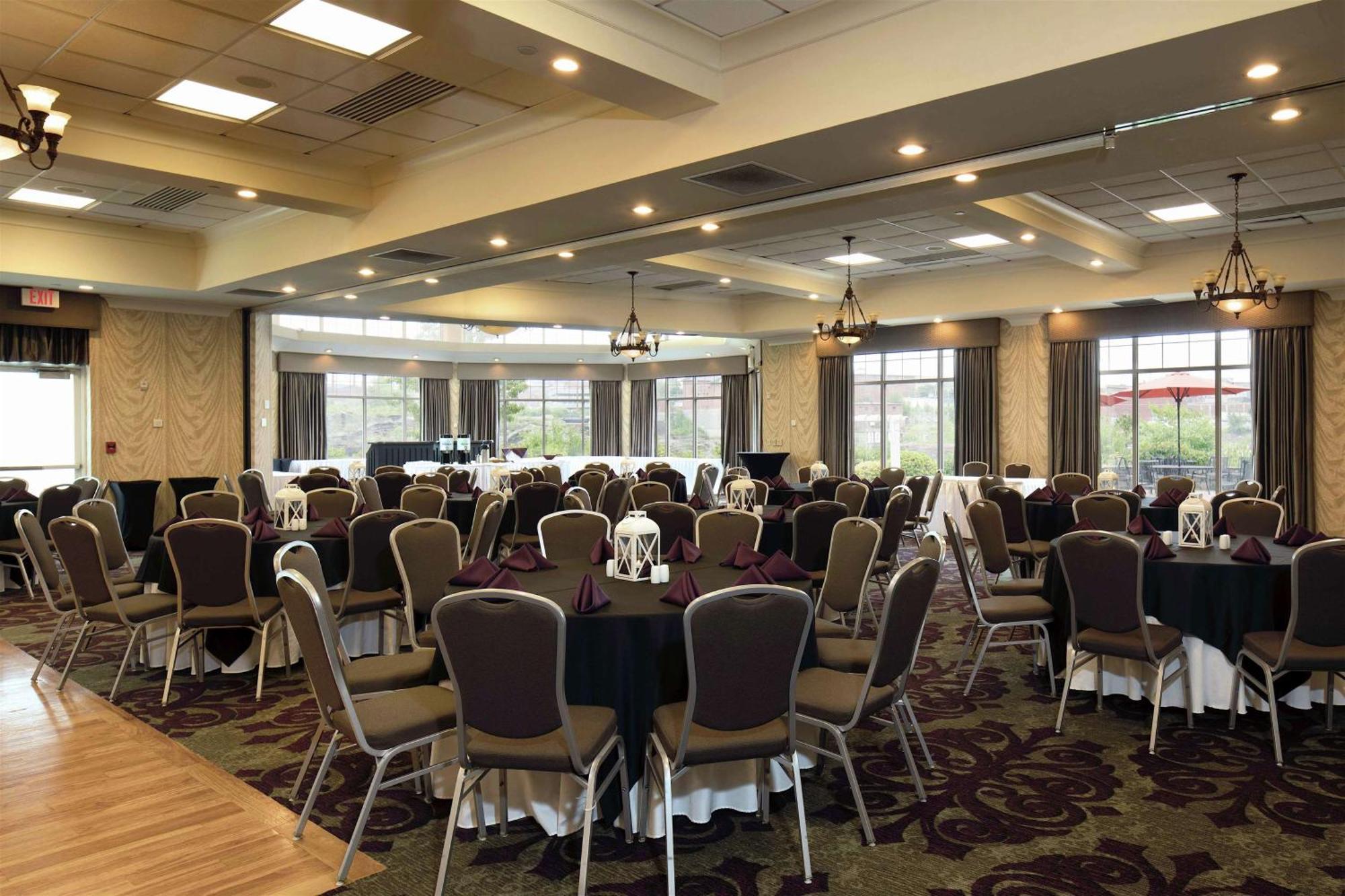 Hilton Garden Inn Auburn Riverwatch מראה חיצוני תמונה
