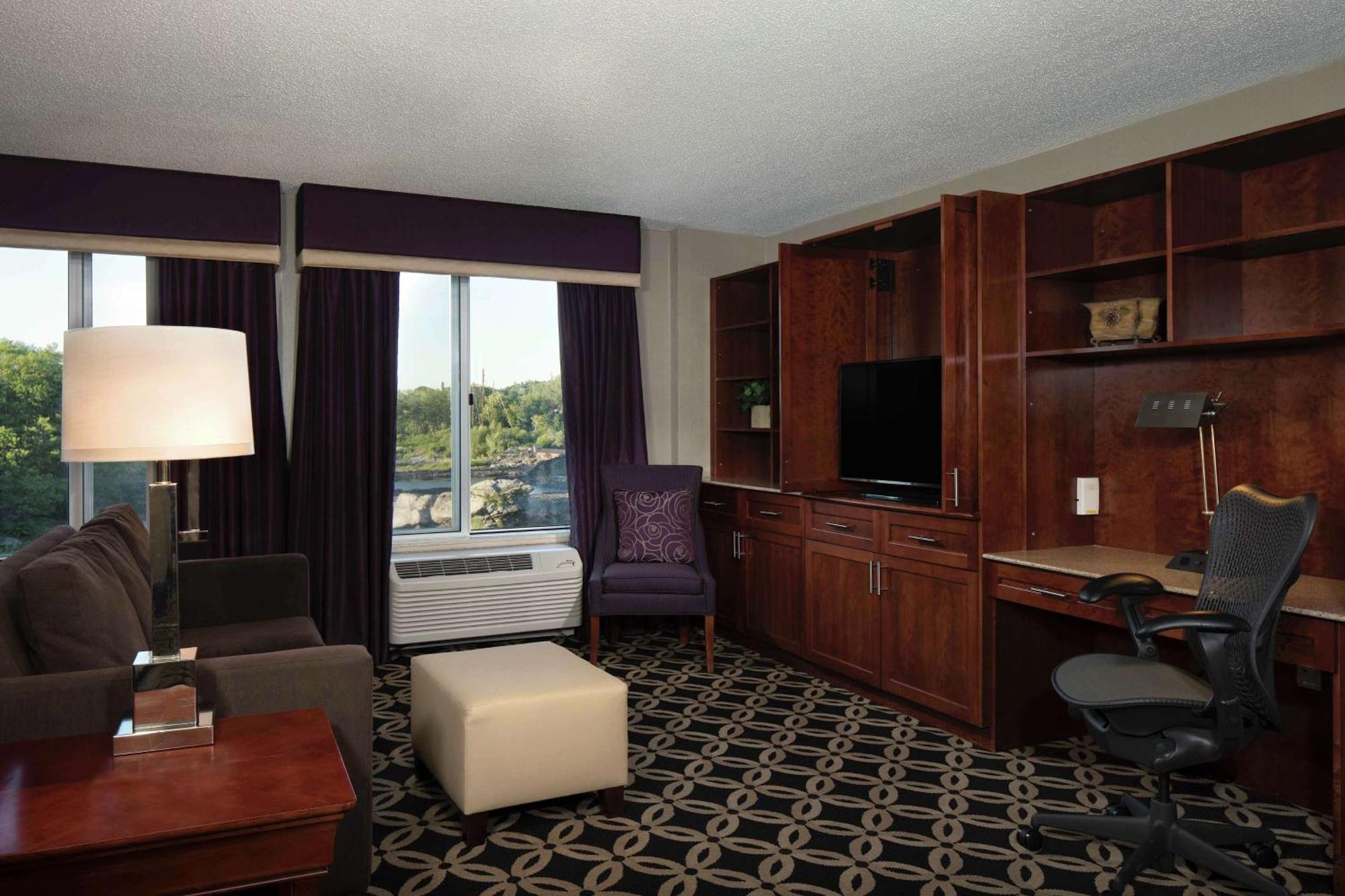 Hilton Garden Inn Auburn Riverwatch מראה חיצוני תמונה