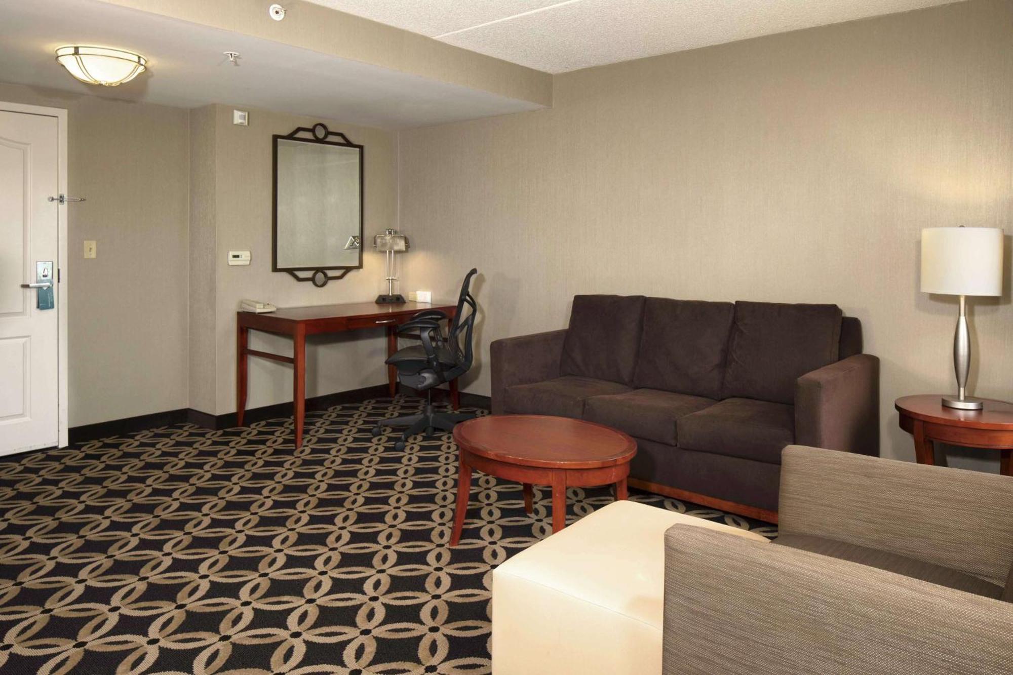 Hilton Garden Inn Auburn Riverwatch מראה חיצוני תמונה